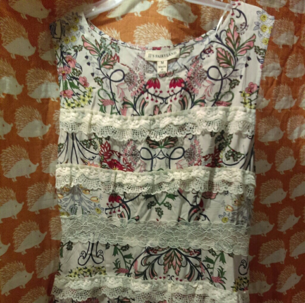 Sleeveless dress